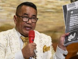 Hotman Ngaku Ada ‘Orang Dekat Solo’ Minta Video Roy Suryo-Tifa Dihapus