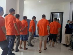 16 WN Uzbekistan Terdampar di Pantai Alor NTT, Diduga Korban TPPO