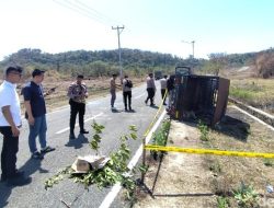 Bentrokan 2 Kampung di NTT gegara Rebutan Lahan, Mobil hingga Motor Dibakar