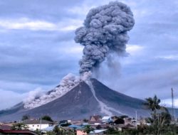 Gunung Sinabung Meletus, Tinggi Kolom Abu 3.500 Meter