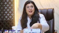 Deputi Bidang Pelayanan Umum BP Batam, Ariastuty Sirait (foto : hms)