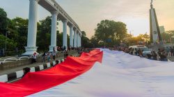 3.200 Orang Bentangkan Bendera 500 Meter di Festival Merah Putih Bogor