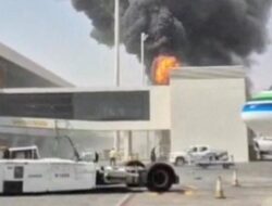 AS Minta Warganya Waspada Usai Houthi Serang Bandara Riyadh