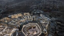 Saudi Tembak Jatuh Rudal Houthi Dekat Mekkah 23 Km dari Masjidil Haram